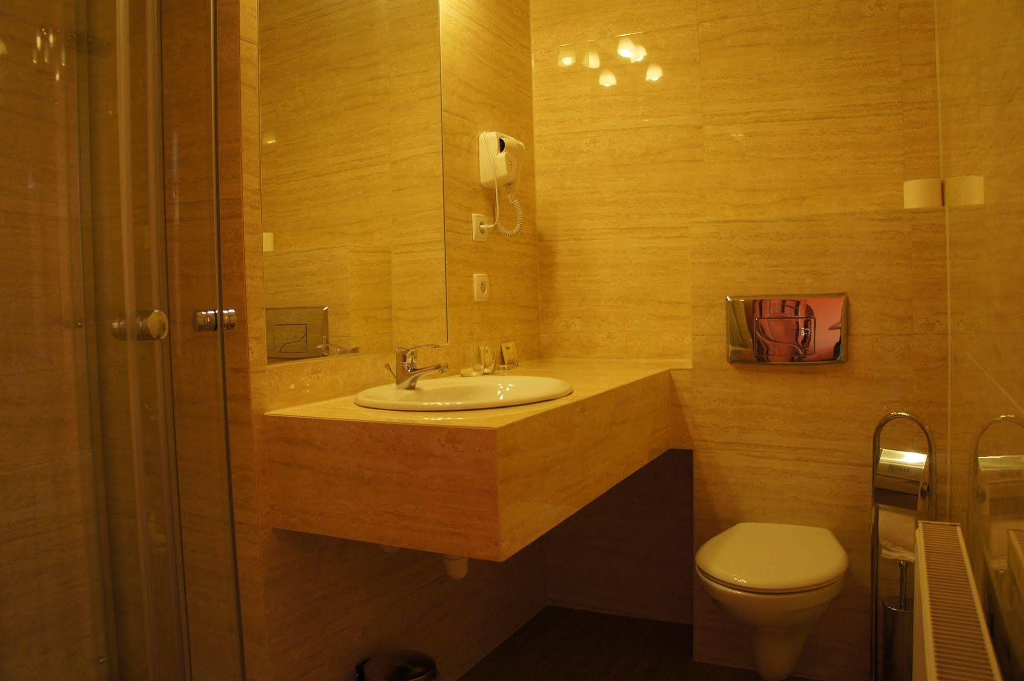 Aparthotel Adler Krakow Luaran gambar